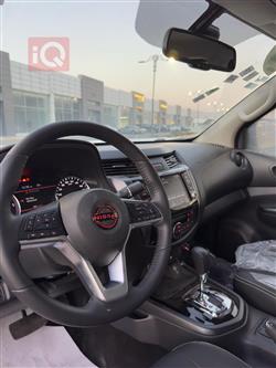 نیسان نەڤارا